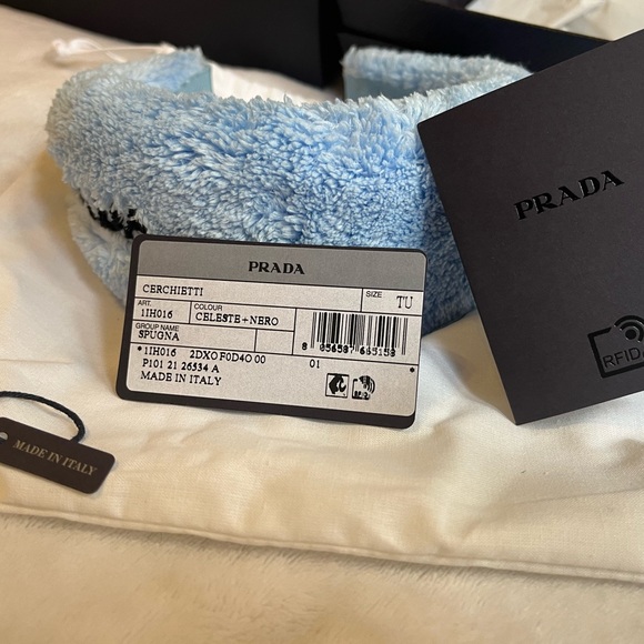 Blue puffy Prada headband - Picture 4 of 5